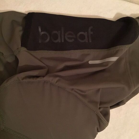 Baleaf  Woman’s Cycling Shorts - Picture 3 of 4